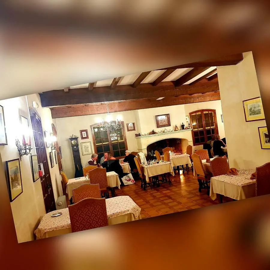 Auberge des Balastres Fontvieille
