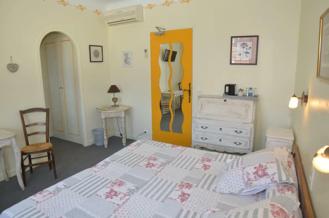 Hotel Auberge des Balastres Fontvieille