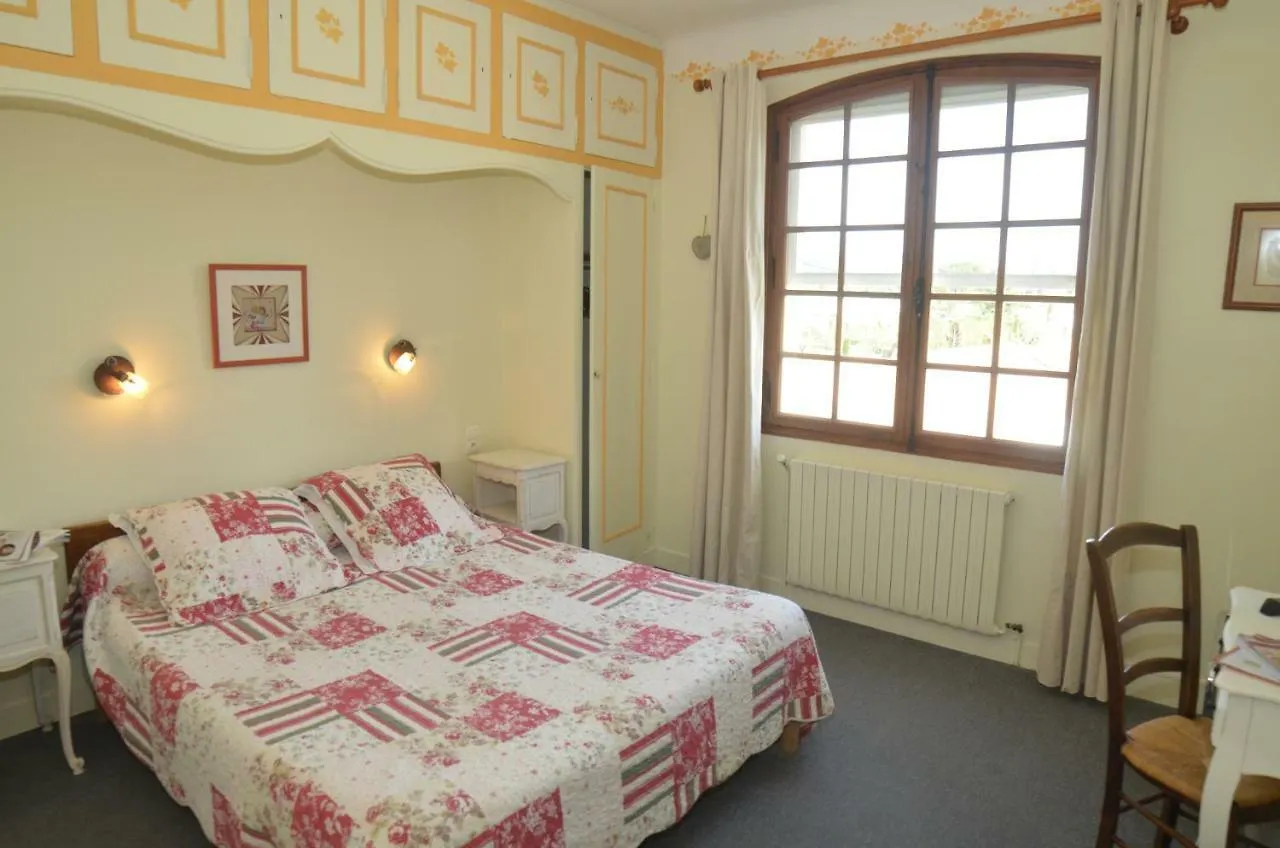 Auberge des Balastres Fontvieille Hotel