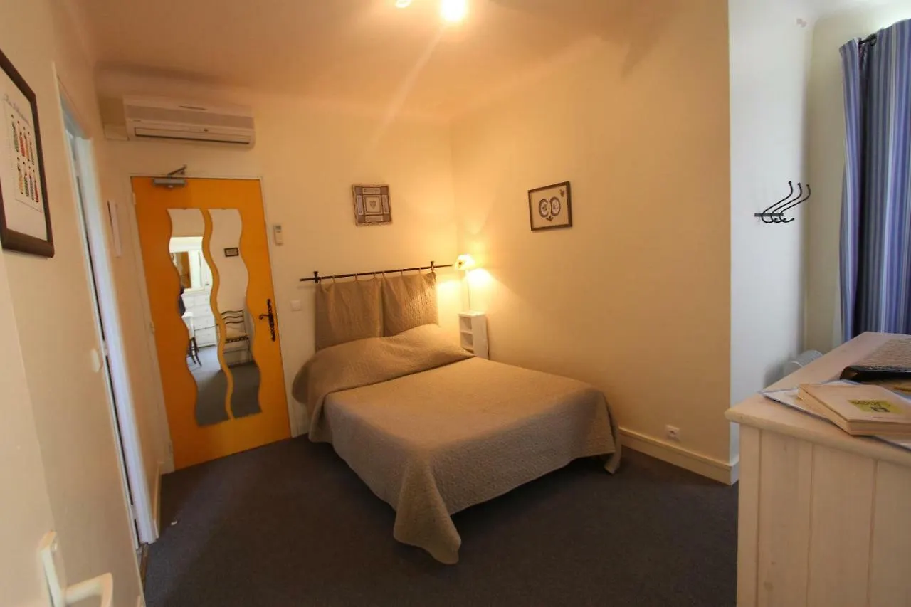 *** Hotel Auberge des Balastres Fontvieille France