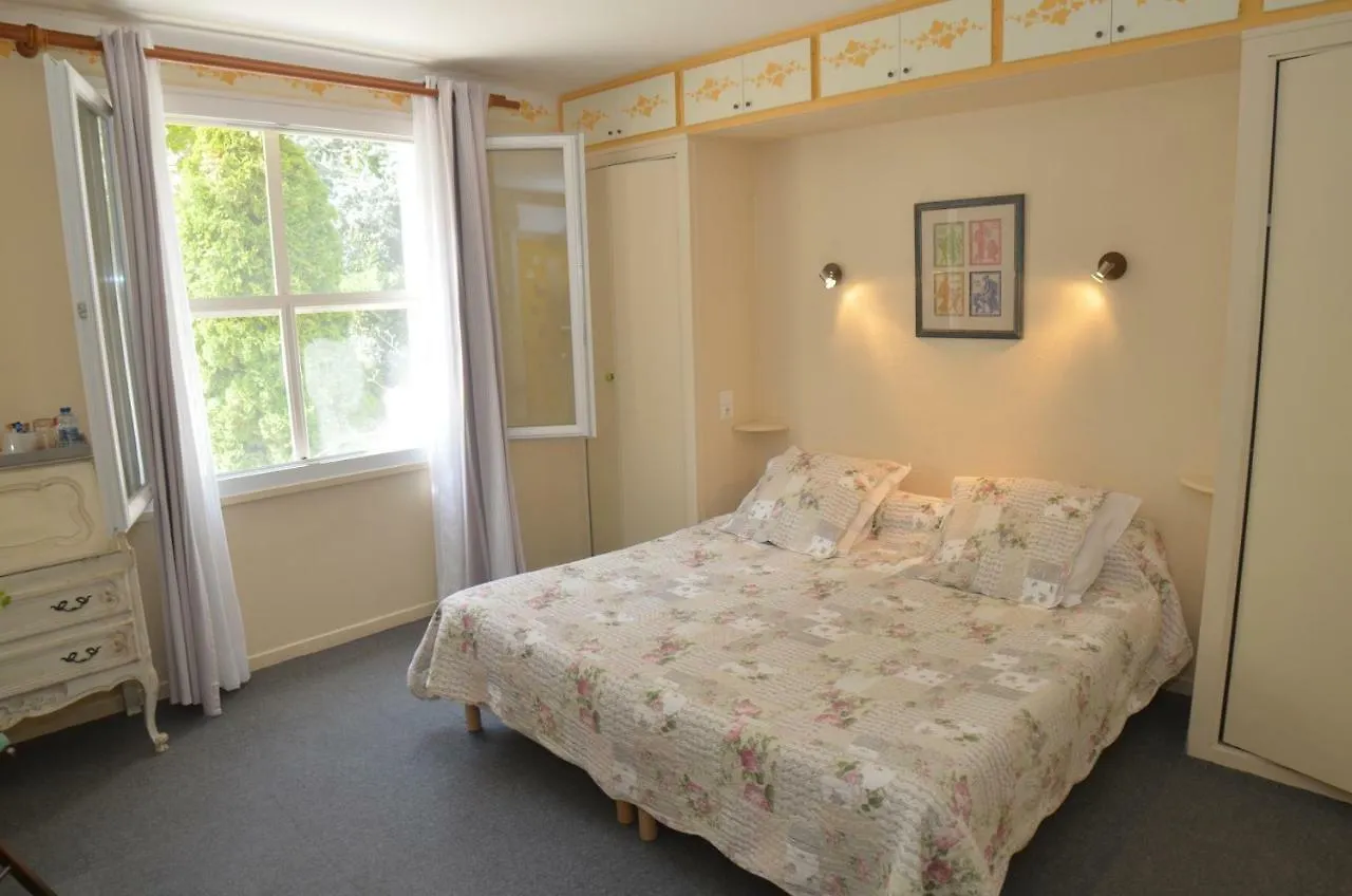 Auberge des Balastres Fontvieille 3*,