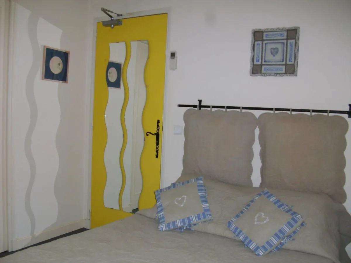 Auberge des Balastres Fontvieille Hotel